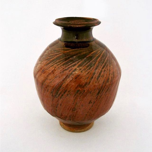 The Wayne Ngan pottery vase shown here was featured in the Modern Eye exhibit.